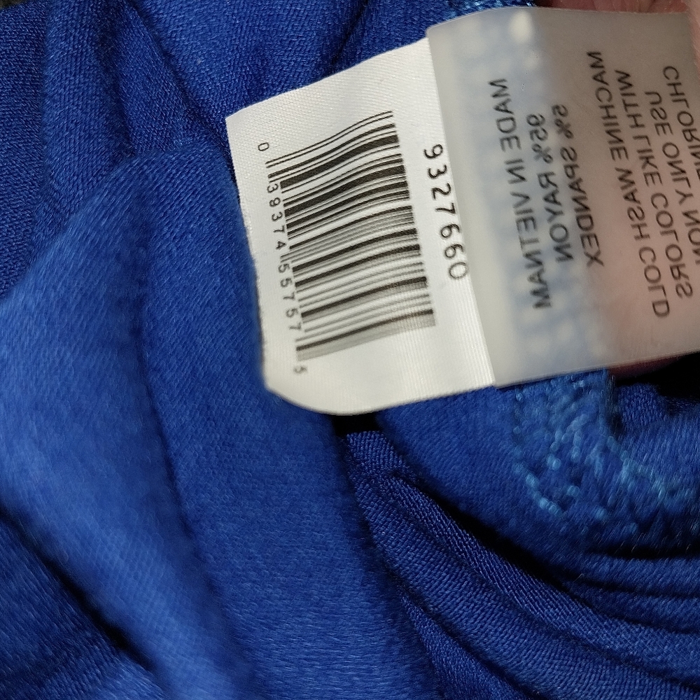 Vince Camuto NWT Sleeveless Top. Size XL - Picture 9 of 10